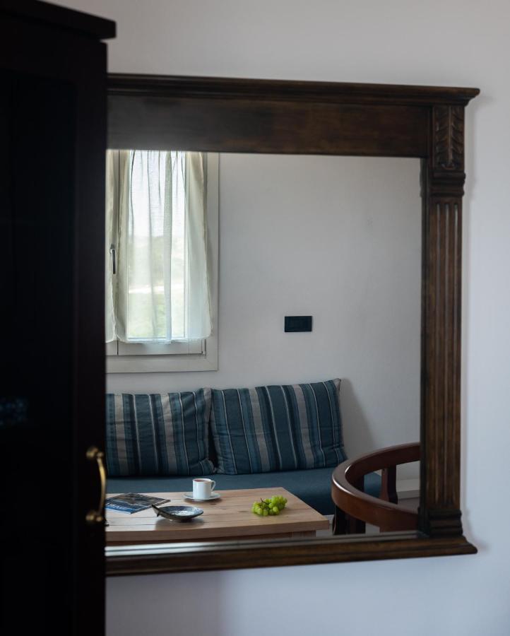 Akitos Maisonette Adamantas  Dış mekan fotoğraf